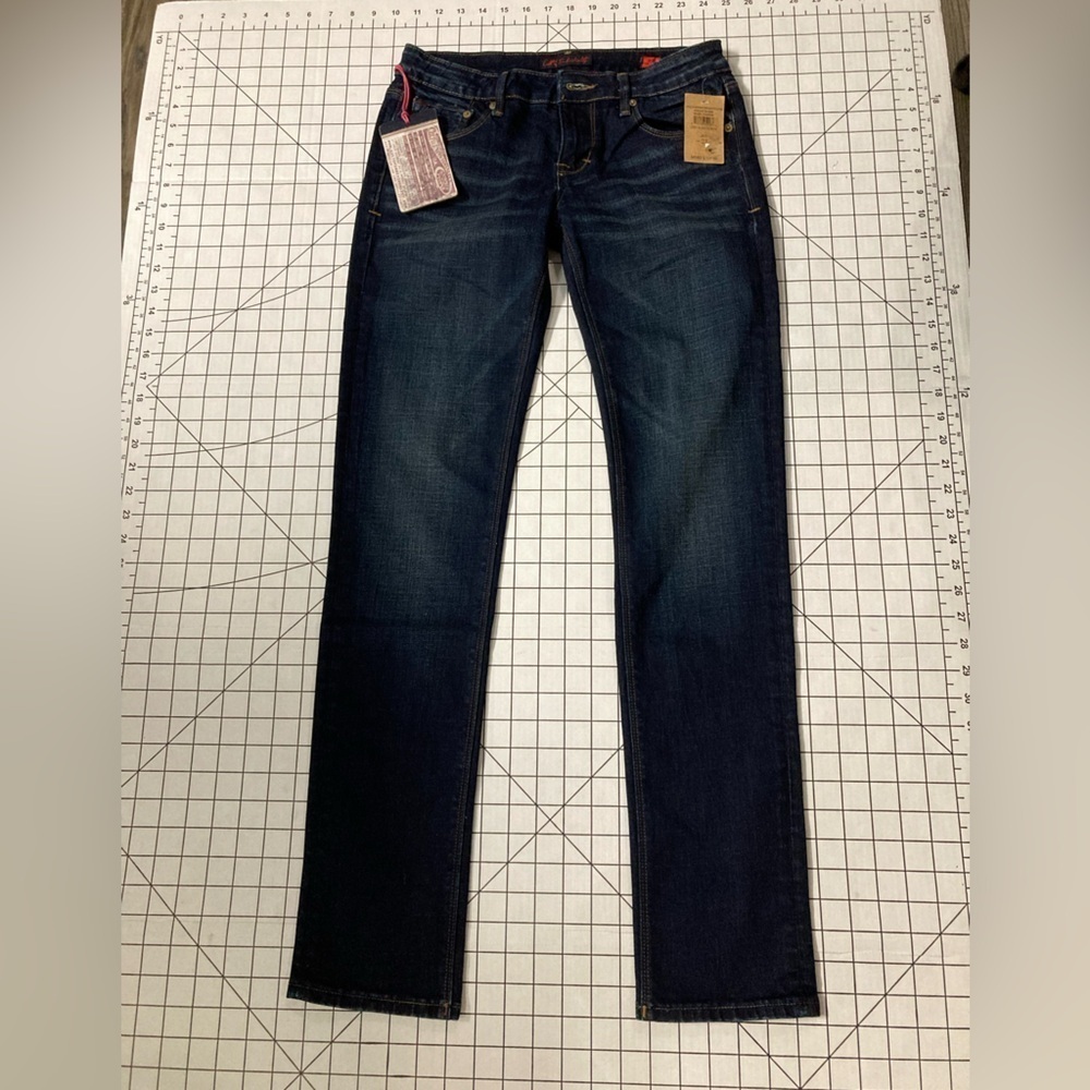 NWT Cult of Individuality Women’s Size 27 Zen Slim Curvy Jeans‎